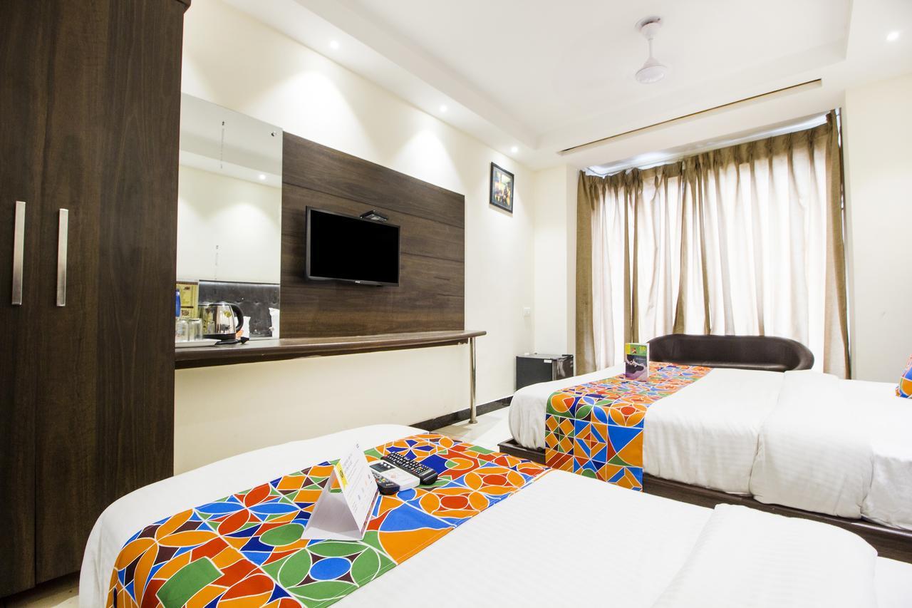 Hotel Fabexpress Le Continental Paharganj Neu-Delhi Exterior foto