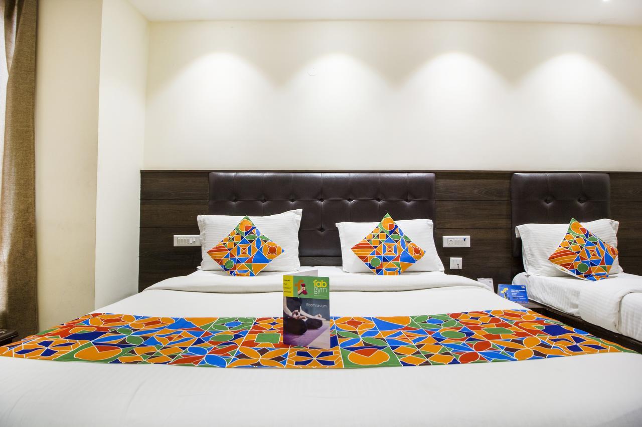 Hotel Fabexpress Le Continental Paharganj Neu-Delhi Exterior foto